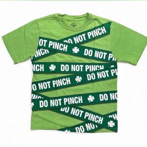 ☘️ St. Patrick’s Day "Do Not Pinch" Graphic Tee - Youth Large 10-12